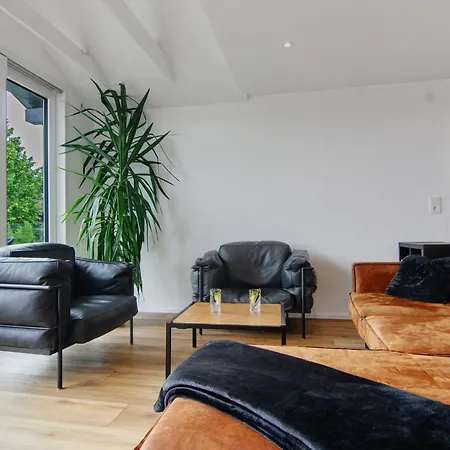 아파트 Aussichtsreich Am 울딘겐물호펜